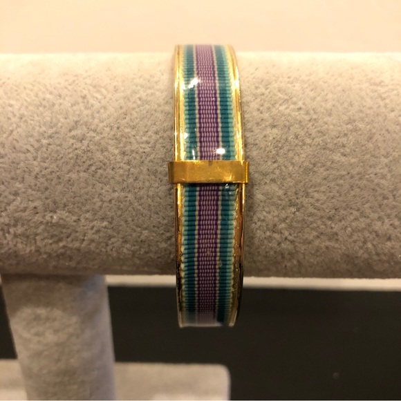 Gerard Yosca Bangle Bracelet, gold tone w/ grosgrain ribbon inlay purple & green - Picture 3 of 11